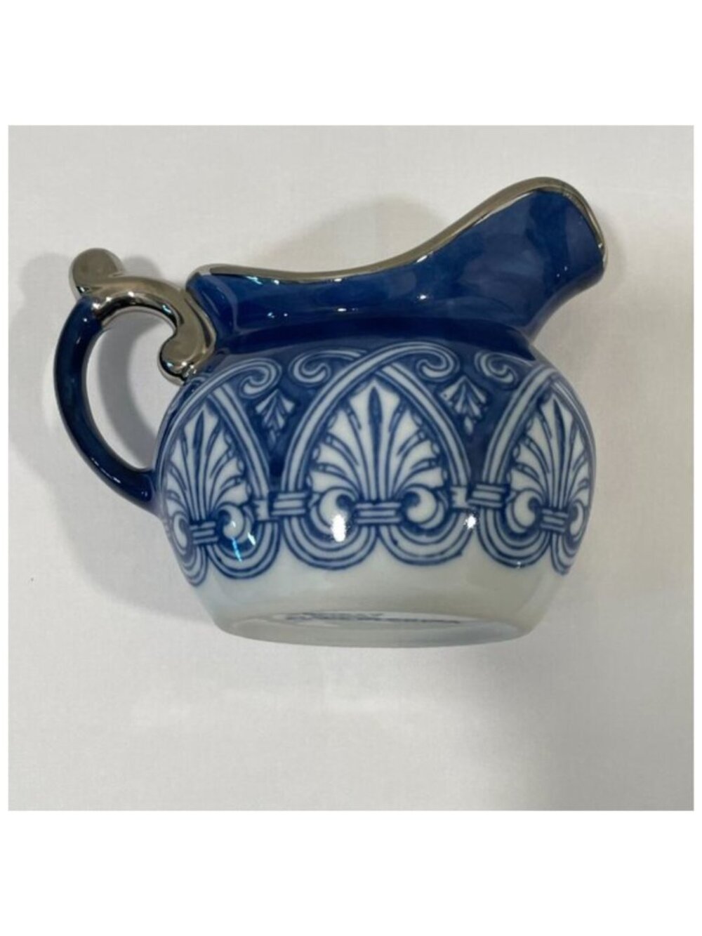 BOMBAY Arabesque Tile Pattern Porcelain/Ceramic Cream Pitcher Royal/White - Picture 4 of 5